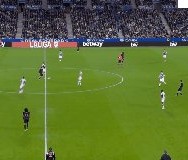 开云体育官网-莱万进球被吹拉波尔塔不满 裁委会支持判罚