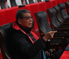 开云体育app-鲁沪男足金牌之战系于防守？徐根宝：学会克服困难