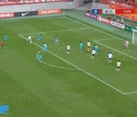 U22国足2-0领先！下半场开场仅30秒，王钰栋策动，李新翔头球破门